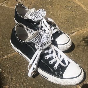 Black converse